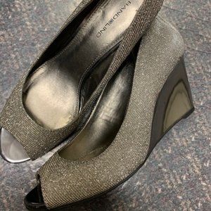 Bandolino Pewter Wedge shoes Size 8.5